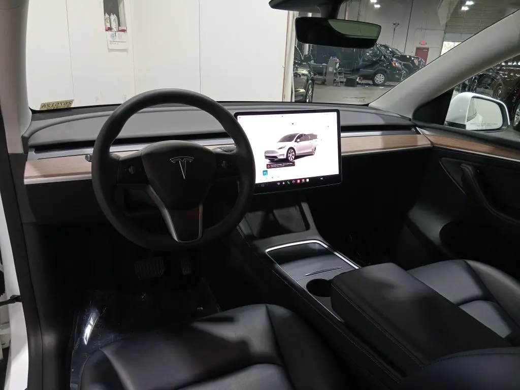 2023 Tesla Model Y - $27,297