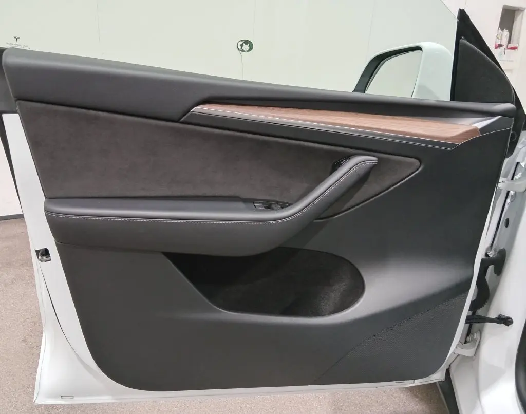 2023 Tesla Model Y - $27,297