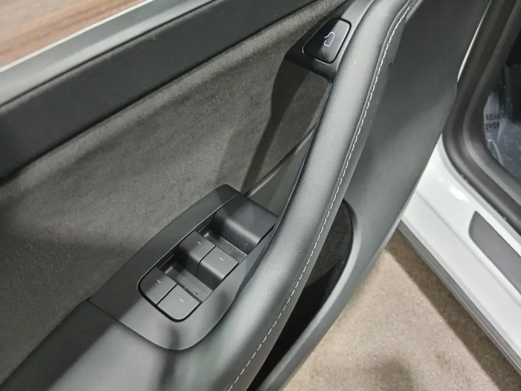 2023 Tesla Model Y - $27,297