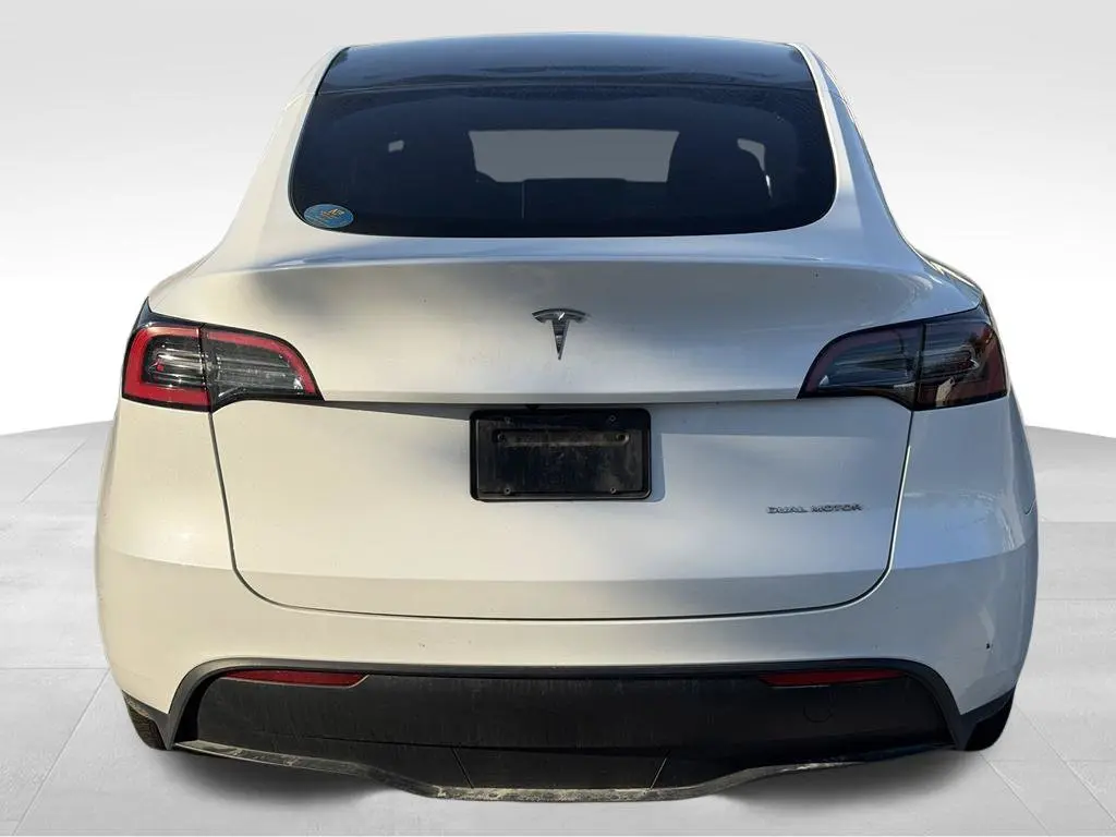 2023 Tesla Model Y - $27,297