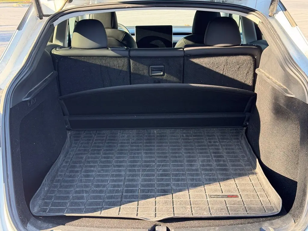 2023 Tesla Model Y - $27,297
