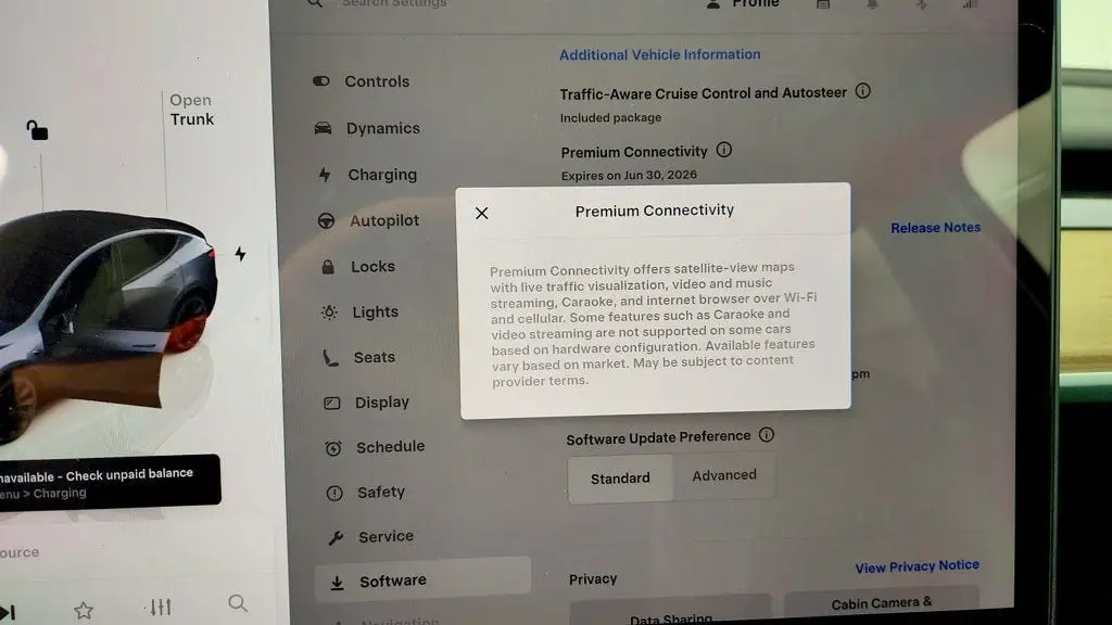 2023 Tesla Model Y Base