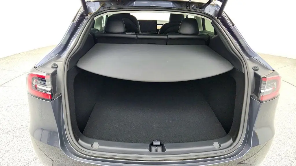 2023 Tesla Model Y Base