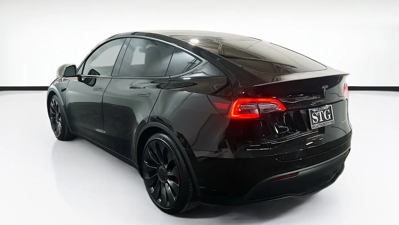 2023 Tesla Model Y Performance