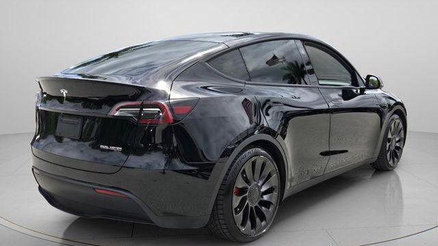 2023 Tesla Model Y Performance