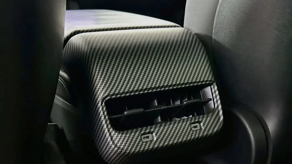 2025 Tesla Model Y Performance