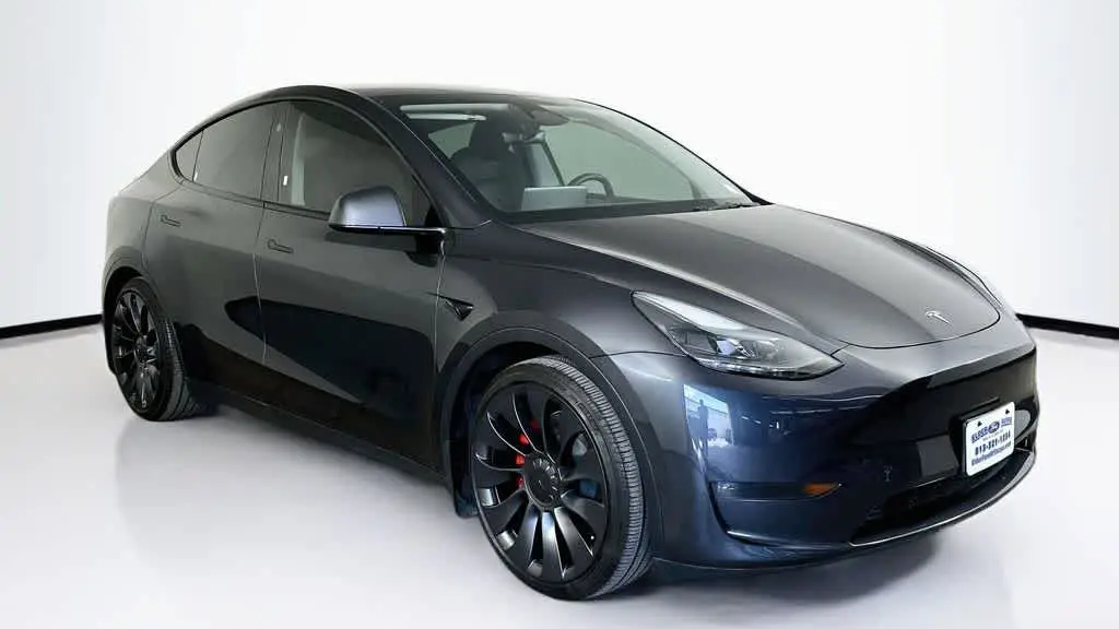 2025 Tesla Model Y Performance