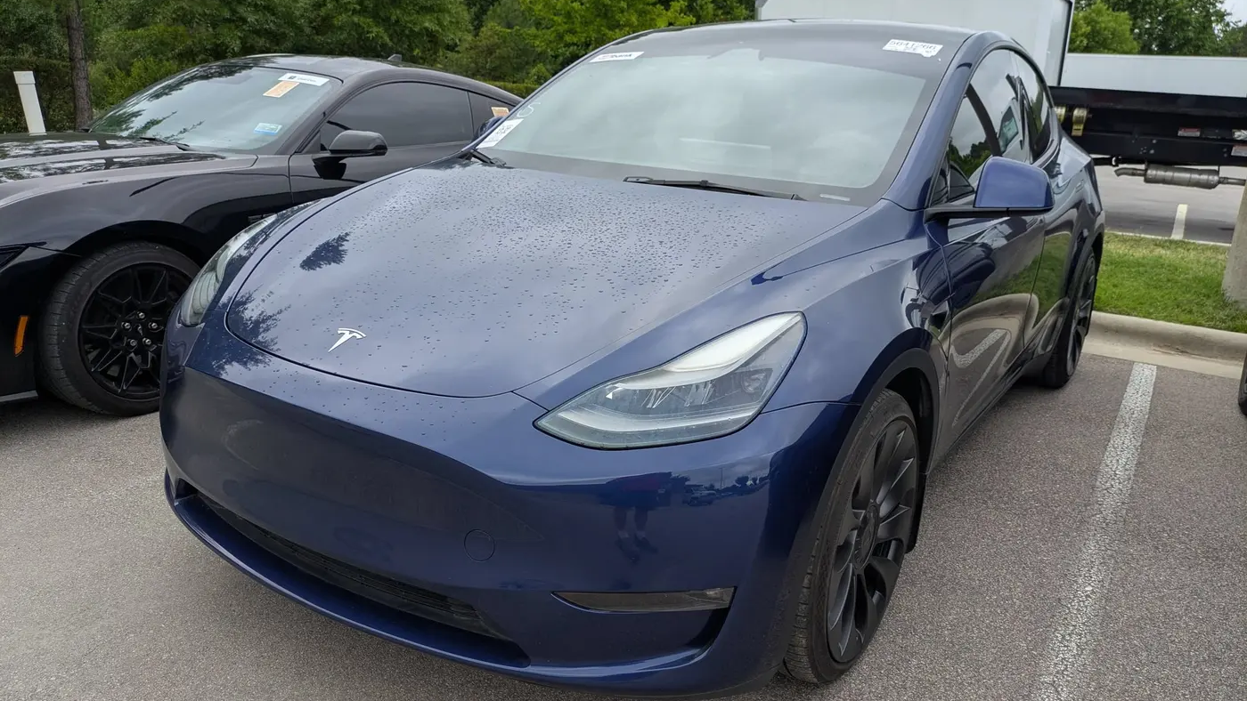 2023 Tesla Model Y Performance