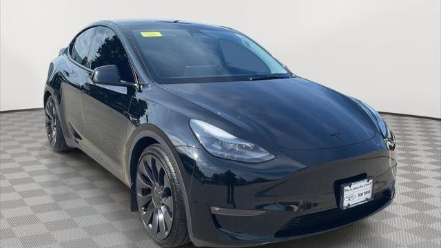 2025 Tesla Model Y Performance