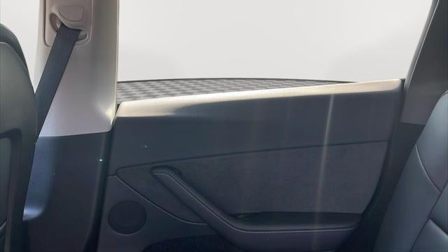 2025 Tesla Model Y Performance