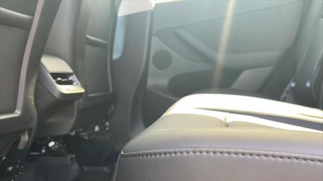 2025 Tesla Model Y Performance