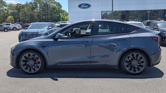 2023 Tesla Model Y Performance