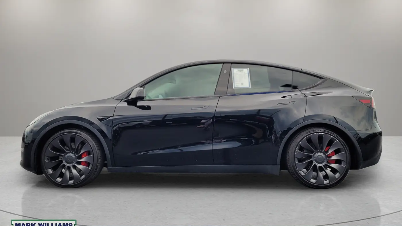 2023 Tesla Model Y Performance