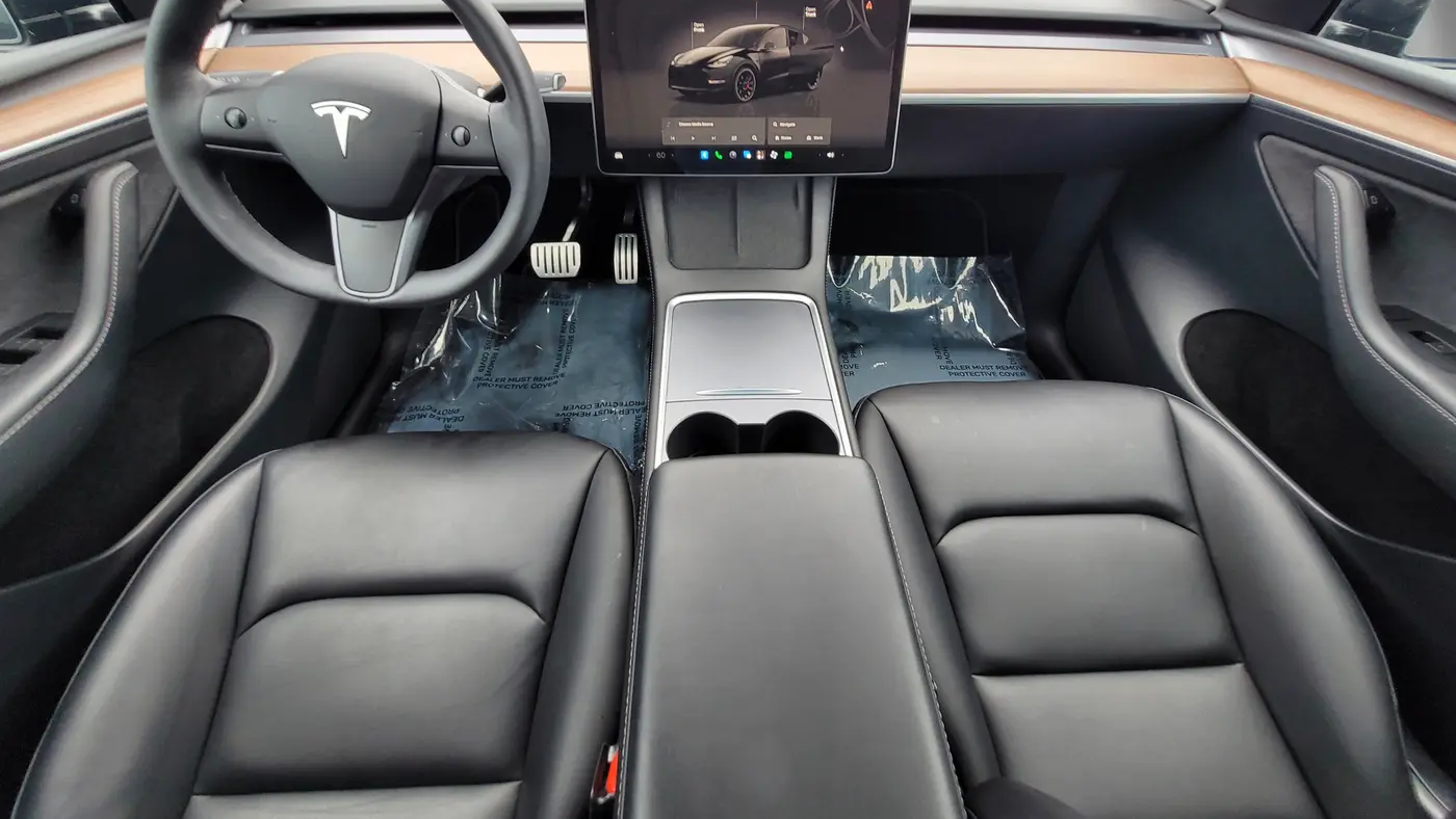 2023 Tesla Model Y Performance