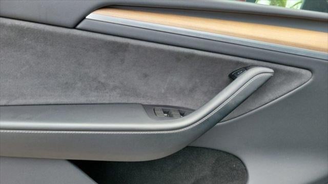 2024 Tesla Model Y Performance