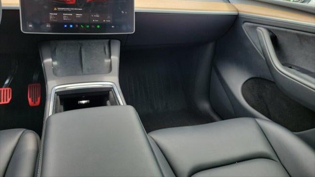 2024 Tesla Model Y Performance