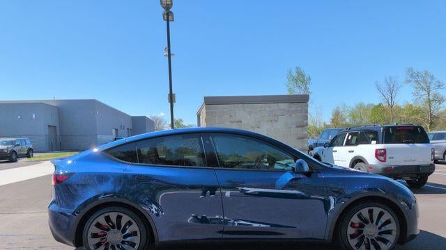 2024 Tesla Model Y Performance