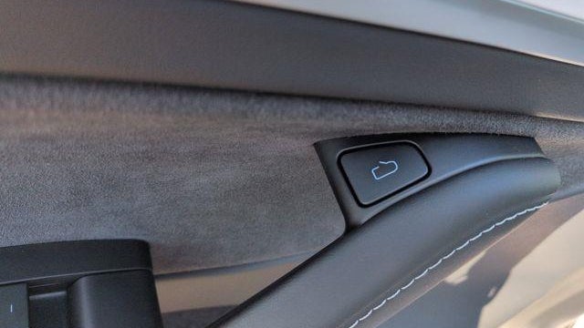 2024 Tesla Model Y Performance