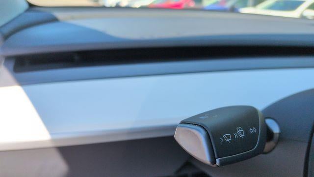 2024 Tesla Model Y Performance