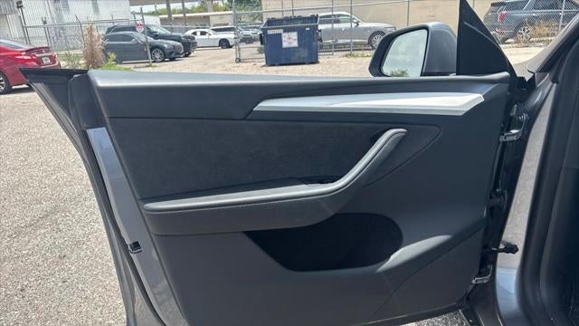 2025 Tesla Model Y Performance