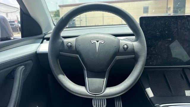 2025 Tesla Model Y Performance