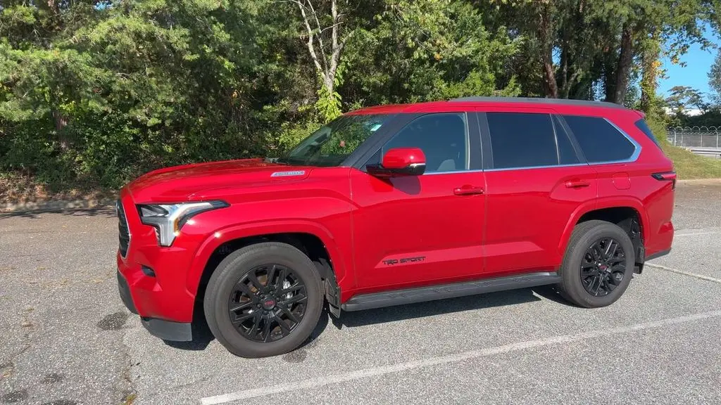 2025 Toyota Sequoia SR5