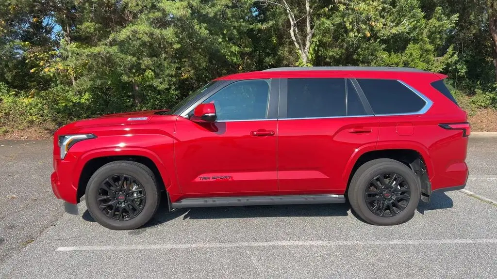 2025 Toyota Sequoia SR5