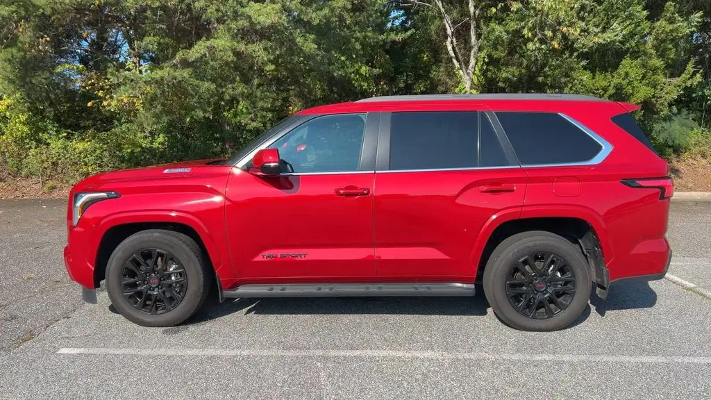 2025 Toyota Sequoia SR5