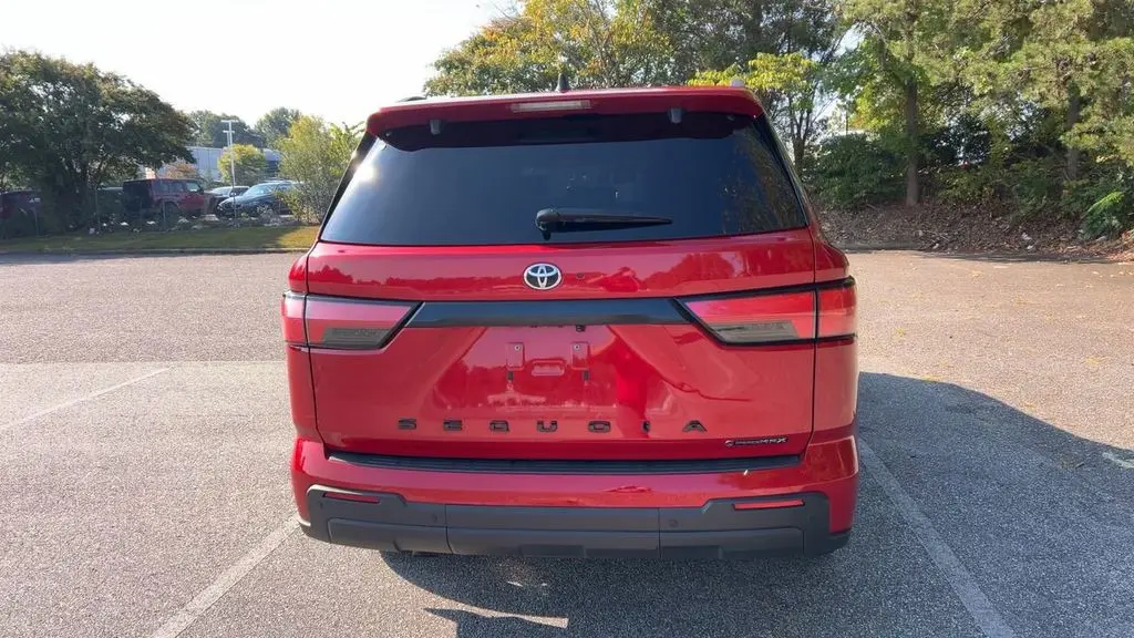 2025 Toyota Sequoia SR5
