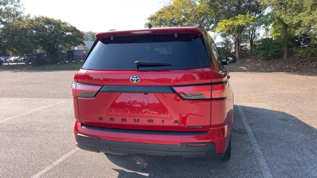2025 Toyota Sequoia SR5