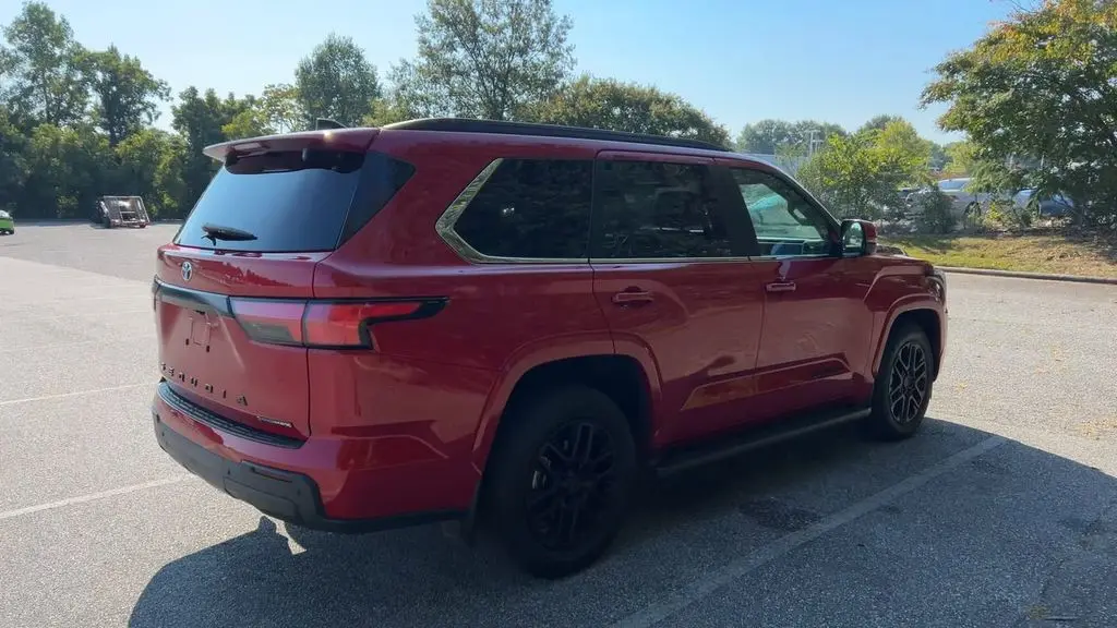 2025 Toyota Sequoia SR5