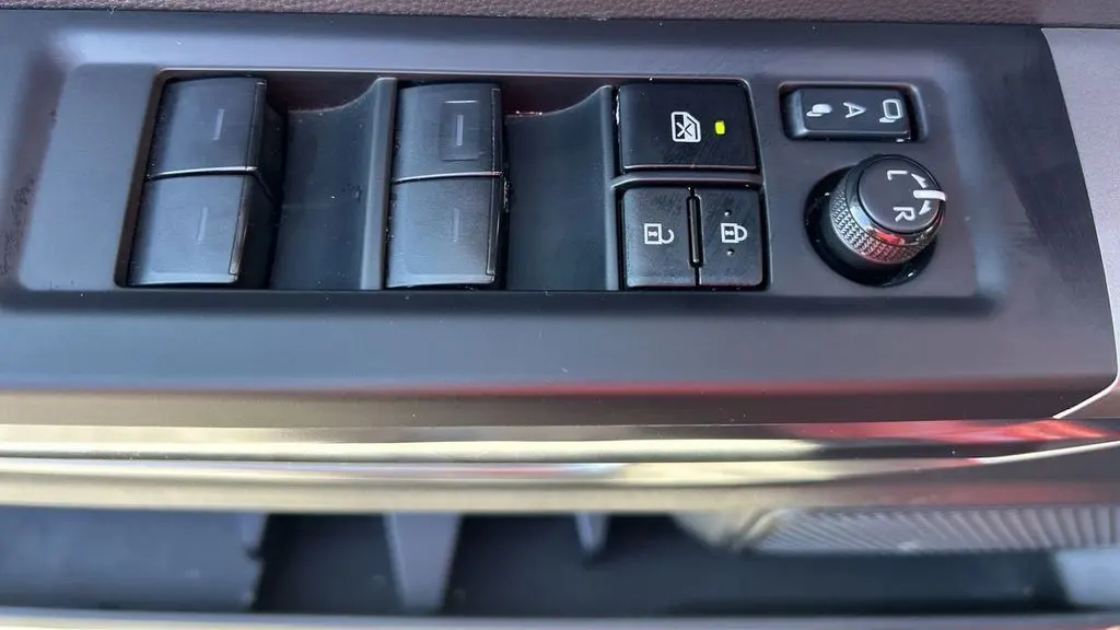 2025 Toyota Sequoia SR5