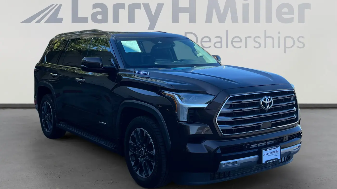 2023 Toyota Sequoia SR5