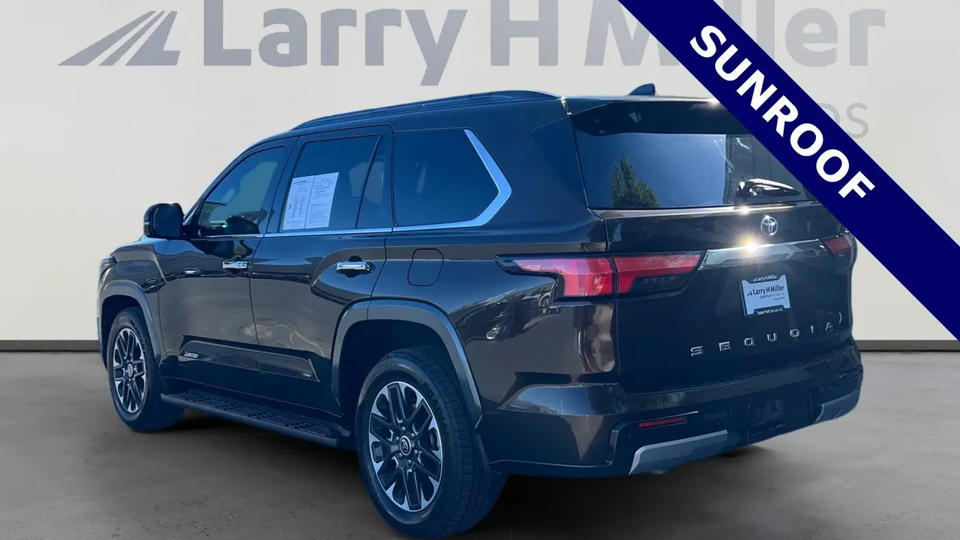 2023 Toyota Sequoia SR5