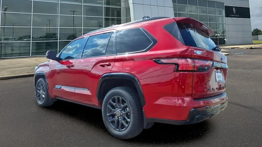 2023 Toyota Sequoia SR5