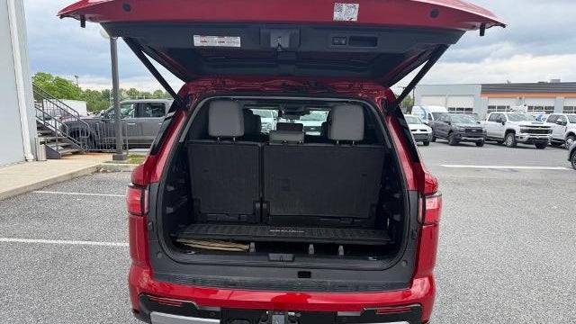 2023 Toyota Sequoia SR5