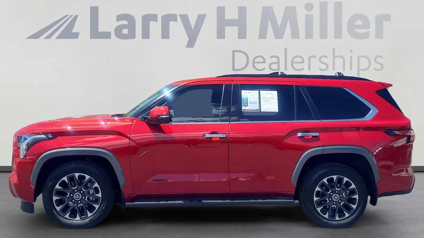 2023 Toyota Sequoia SR5