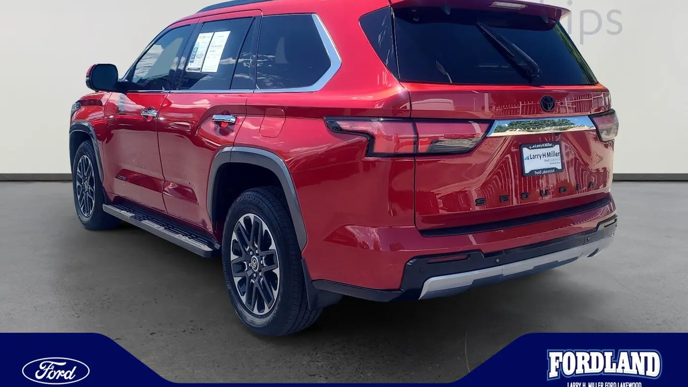 2023 Toyota Sequoia SR5