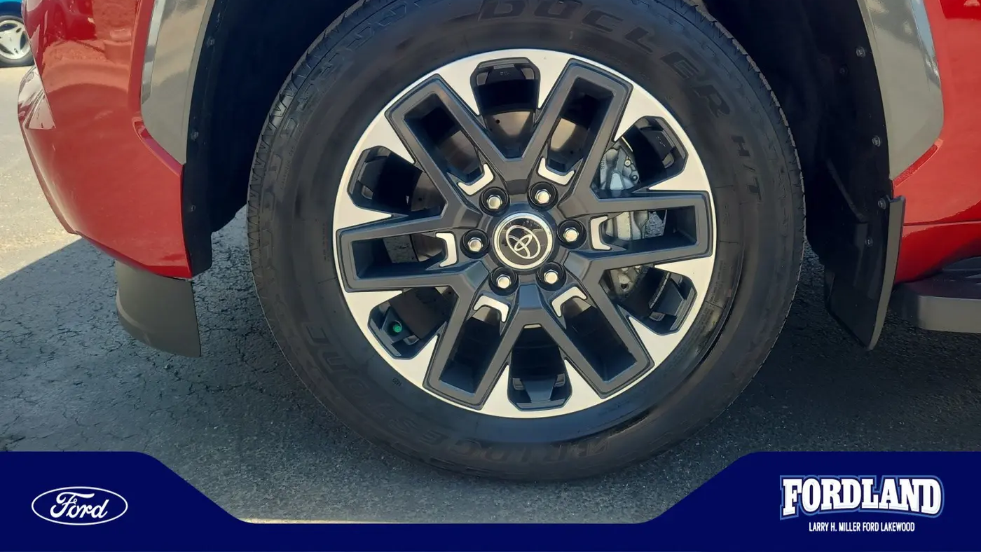 2023 Toyota Sequoia SR5