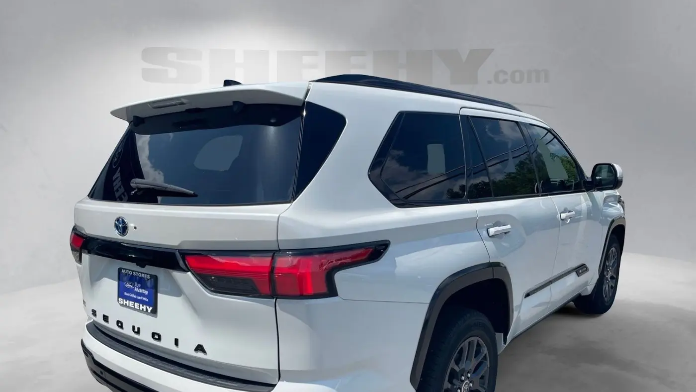 2023 Toyota Sequoia SR5