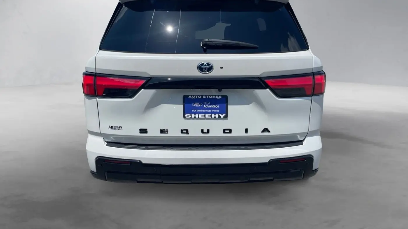 2023 Toyota Sequoia SR5