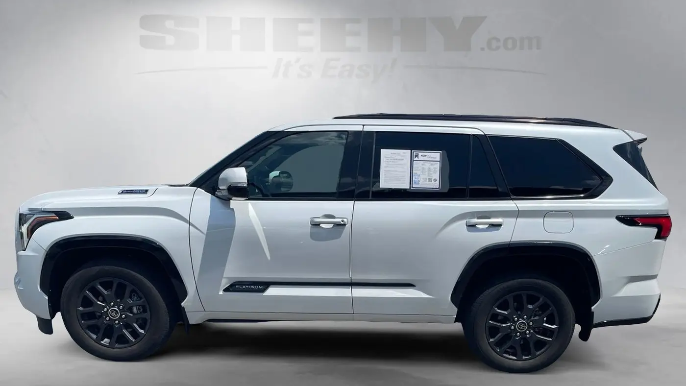 2023 Toyota Sequoia SR5