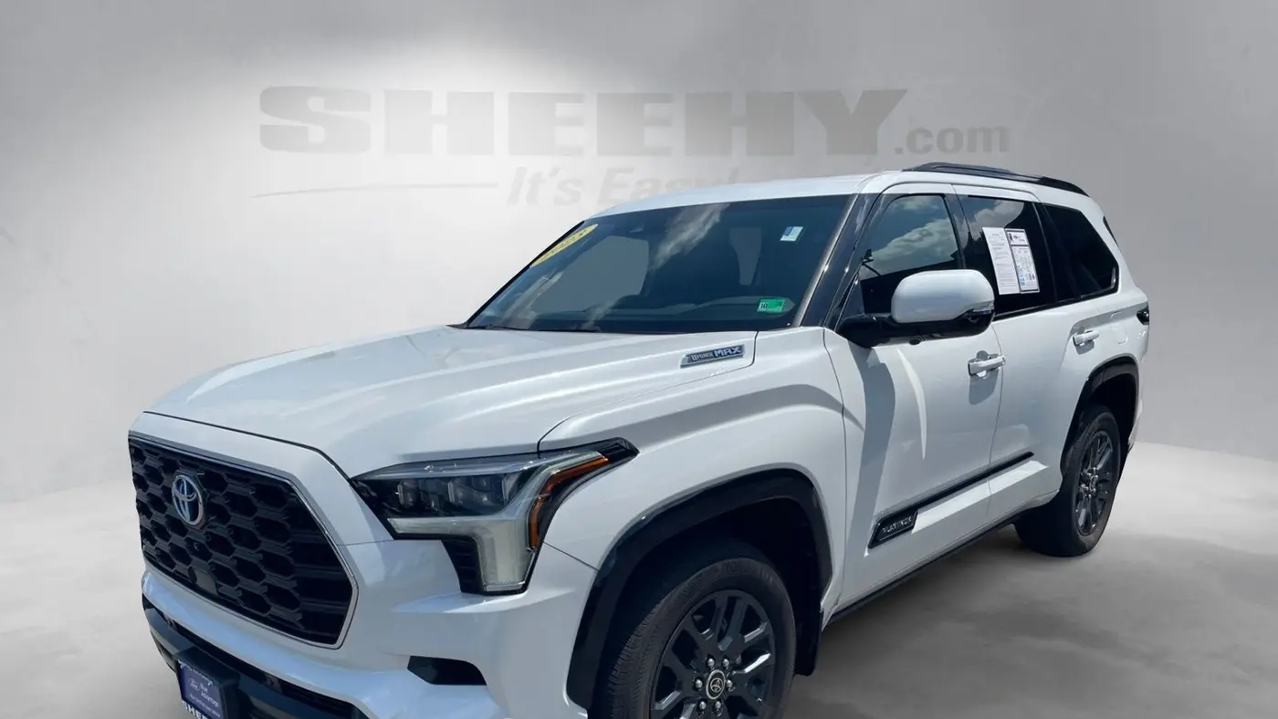 2023 Toyota Sequoia SR5