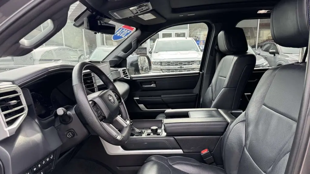 2024 Toyota Sequoia Platinum