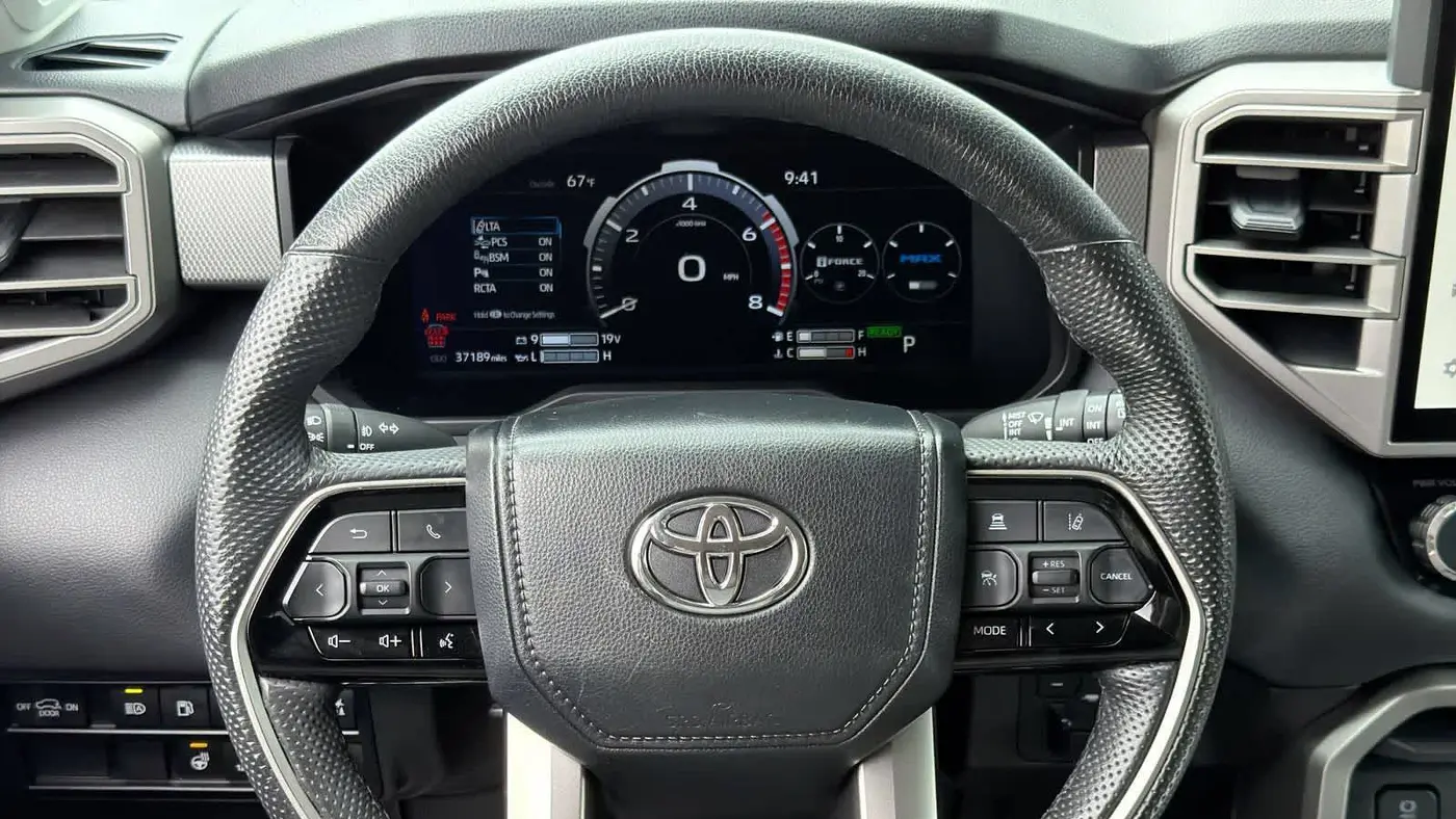 2024 Toyota Sequoia SR5