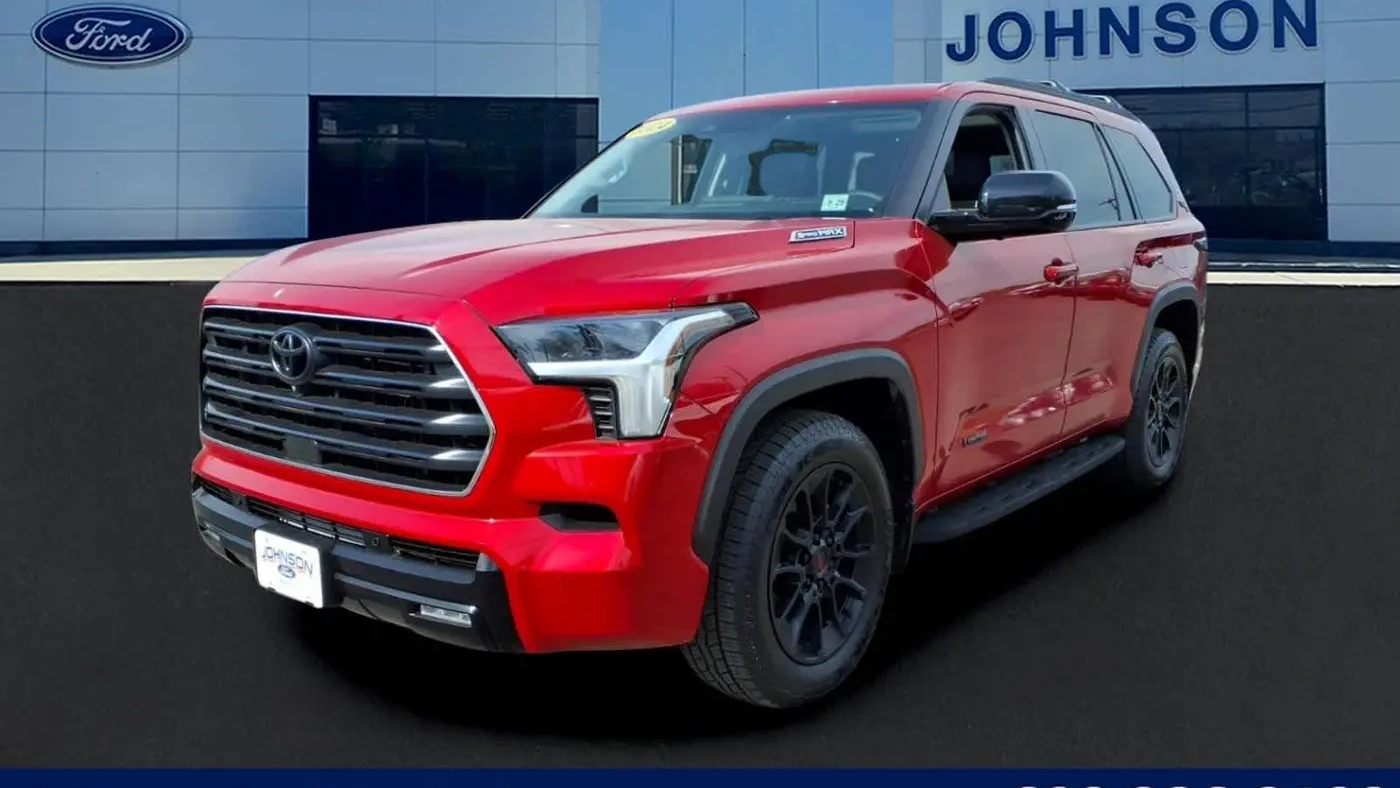 2024 Toyota Sequoia SR5