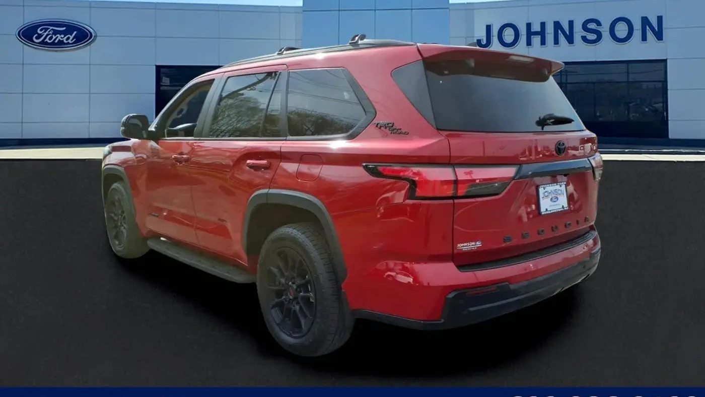 2024 Toyota Sequoia SR5