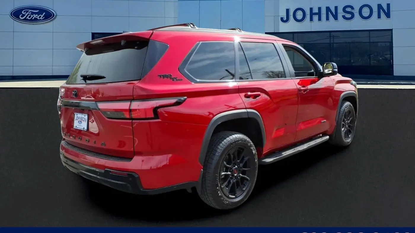 2024 Toyota Sequoia SR5
