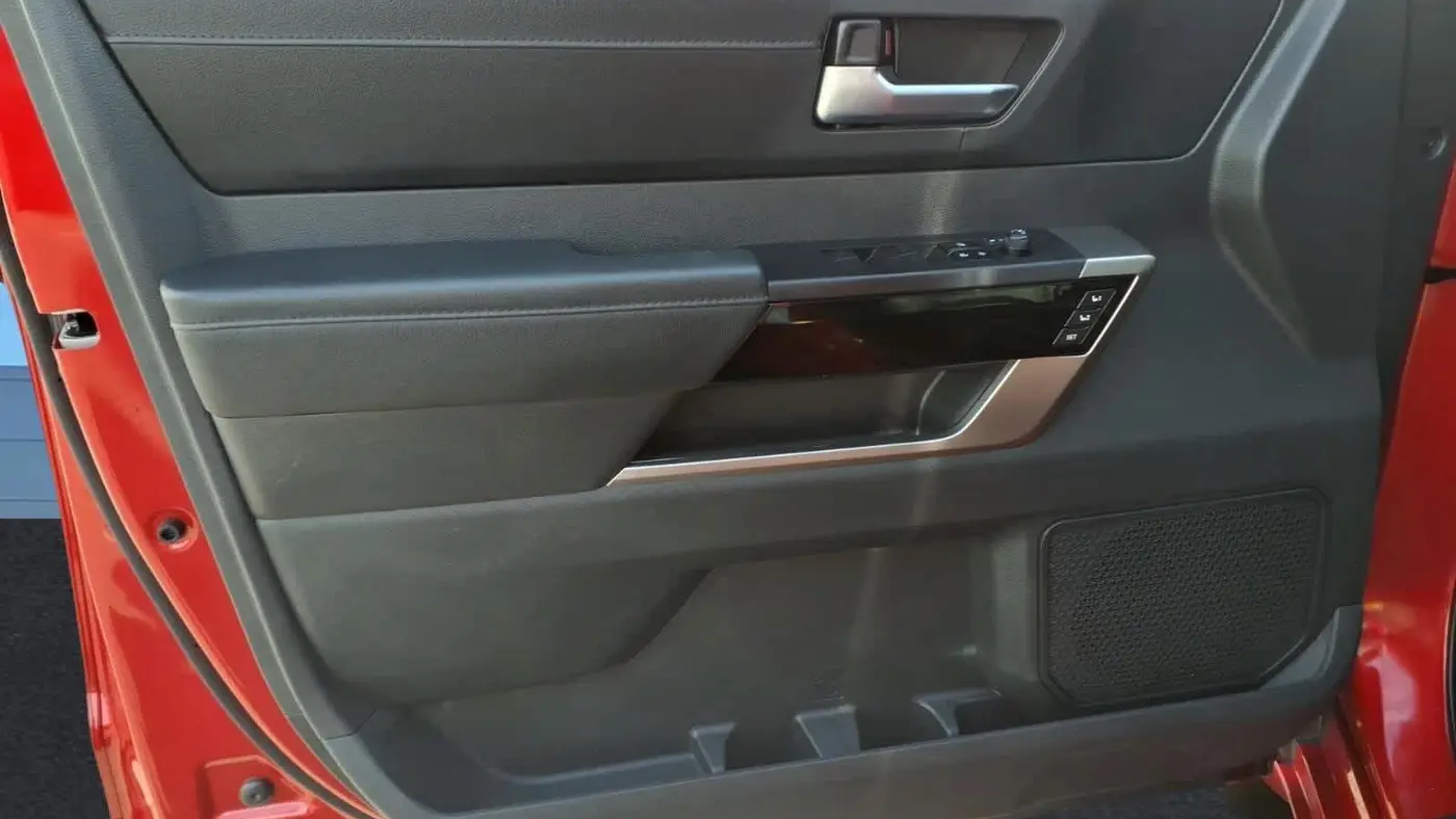 2024 Toyota Sequoia SR5