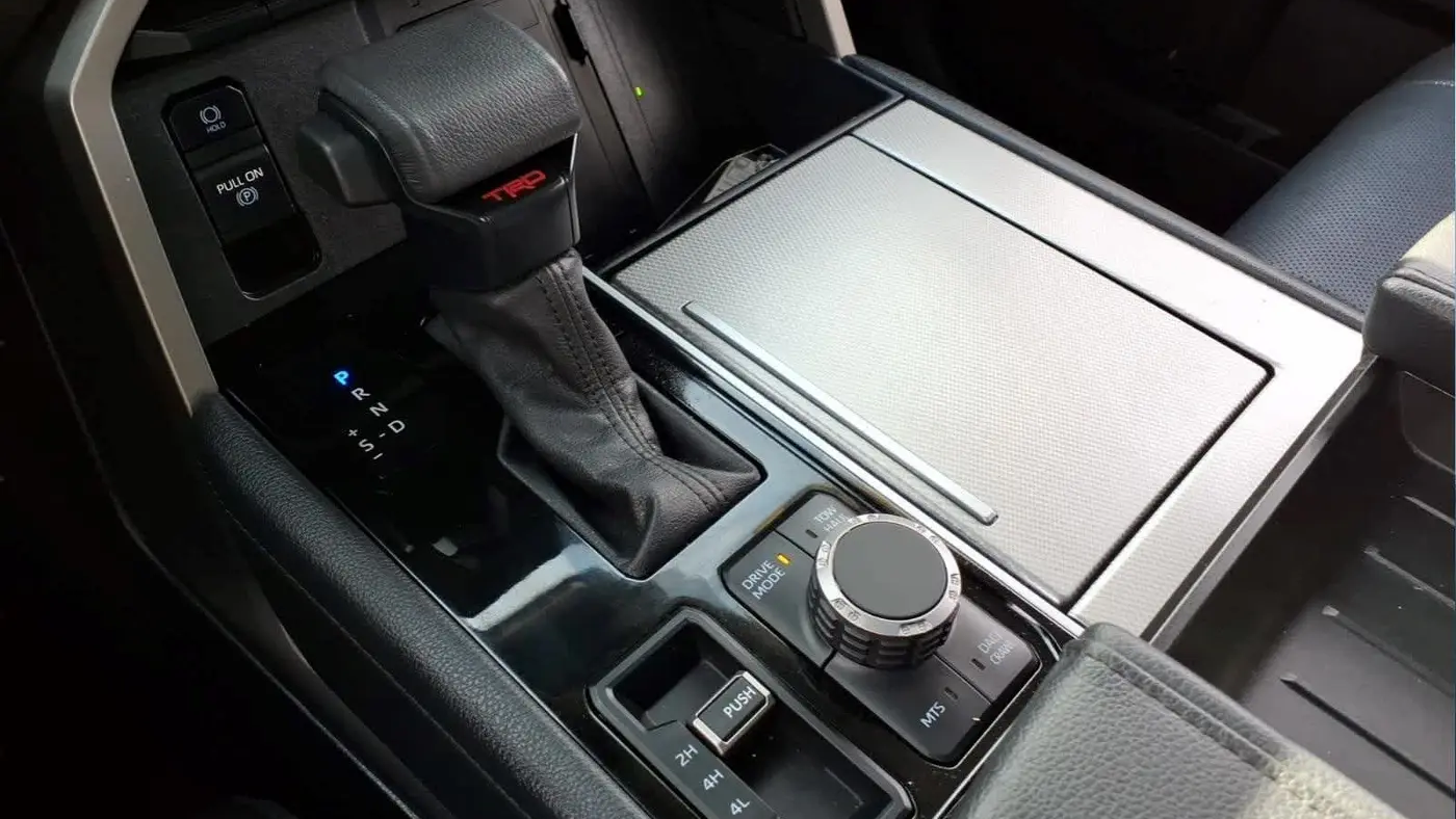 2024 Toyota Sequoia SR5